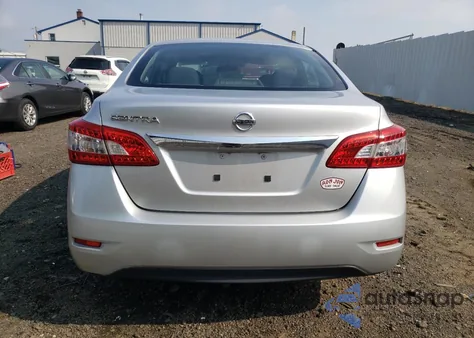 2015 Nissan Sentra S z USA, uszkodzony, nr VIN 3N1AB7AP7FY279029